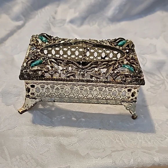 VINTAGE FILIGREE ORMOLU VANITY TISSUE BOX JEWELED MID CENTURY - Picture 2 of 5